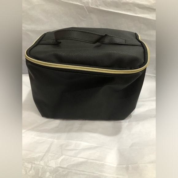 Large Black PU gold zip around makeup cosmetics beauty case bag with compartment - Picture 2 of 11